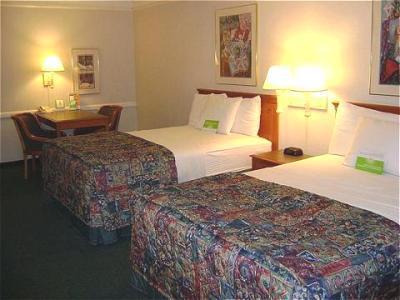 Hotel Super 8 By Wyndham Austin South I-35 Zewnętrze zdjęcie
